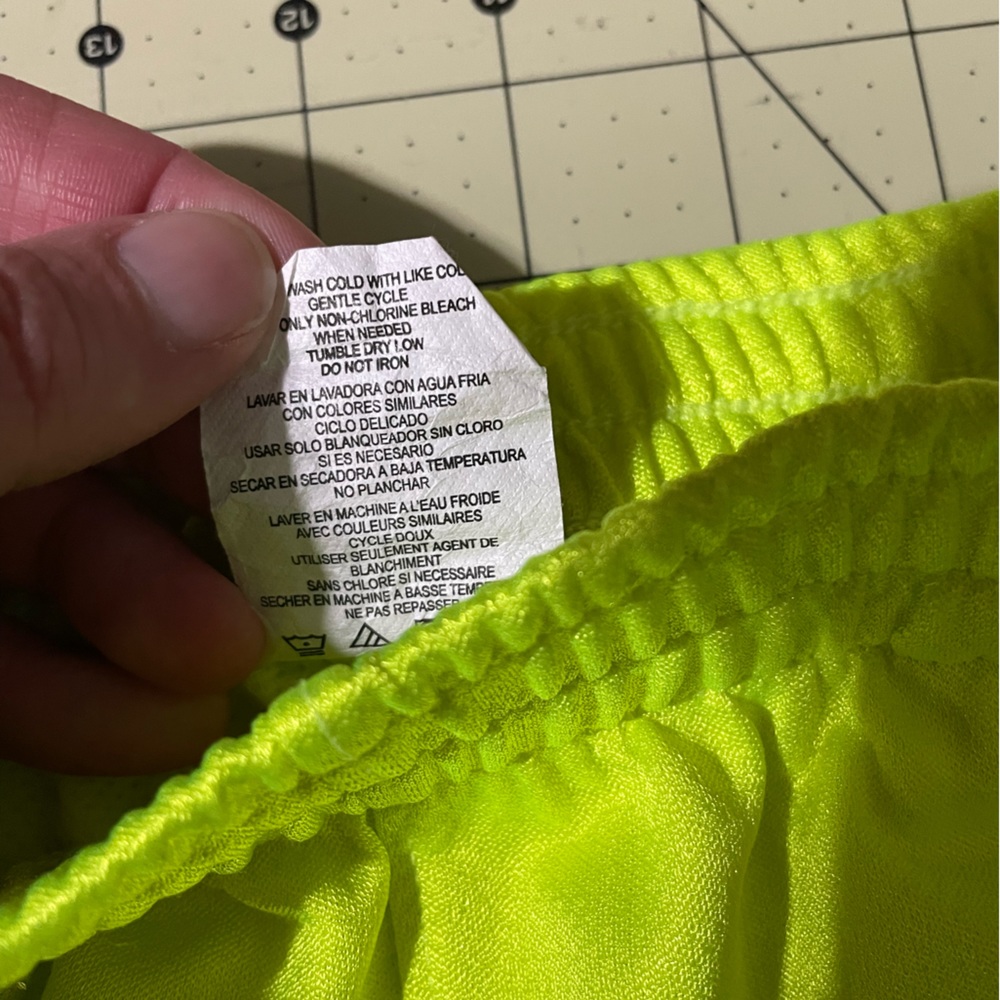 Boys Under Armour Shorts - Picture 9 of 10